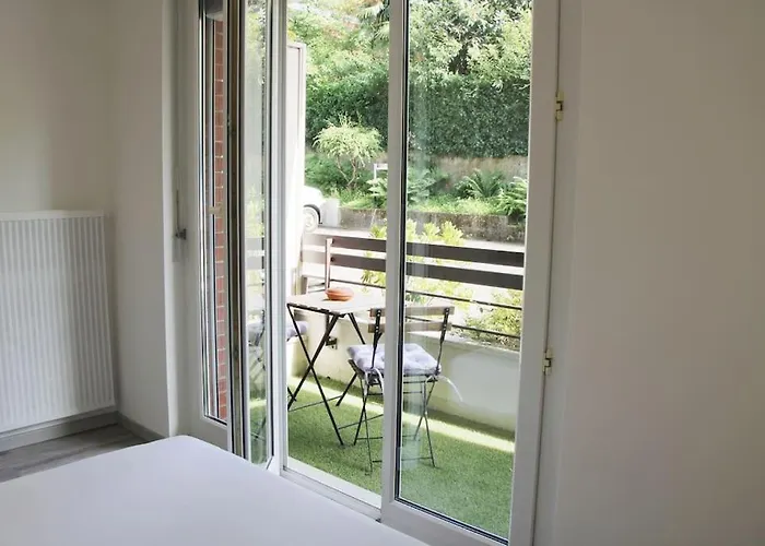 Lovely Studio With Free Parking!